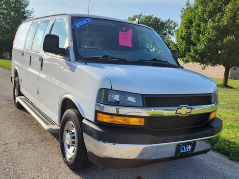 Used 2023 Chevrolet Express 2500 w/ Driver Convenience Package image 7