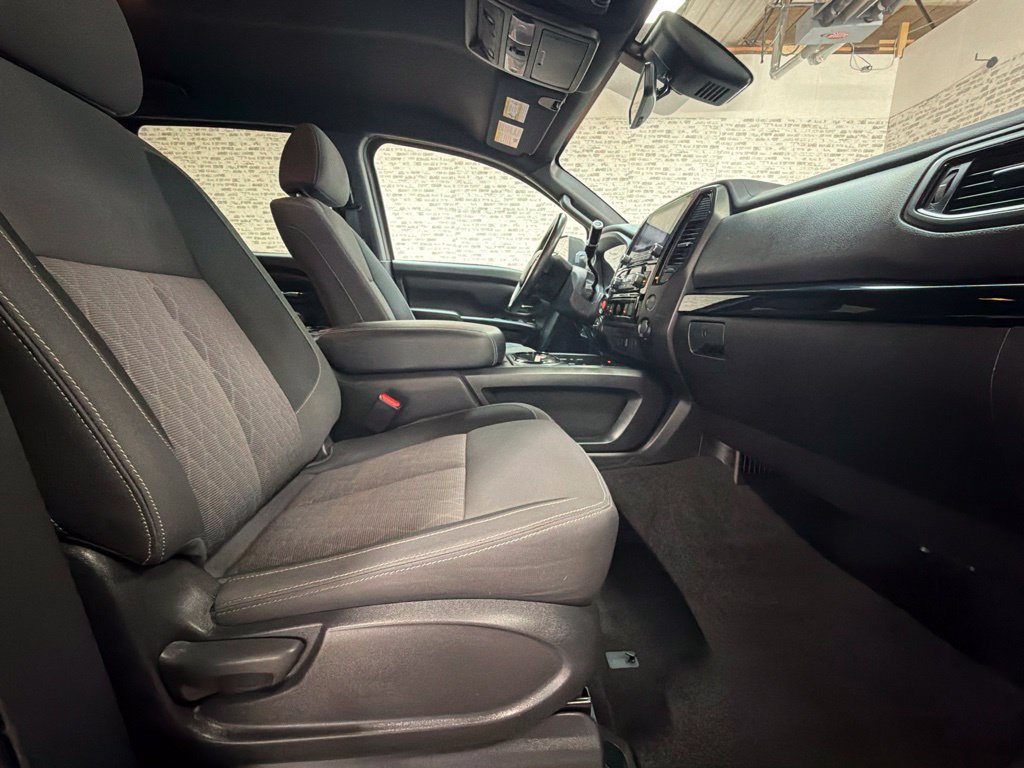 Used 2024 Nissan Titan SV w/ SV Convenience Package AWD/4WD image 11