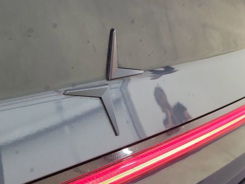 Used 2022 Polestar Polestar 2 w/ Performance Package image 8