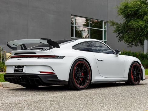 Used 2023 Porsche 911 GT3 RWD image 9