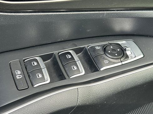 Used 2024 Kia Sorento EX w/ Panoramic Sunroof Package AWD/4WD image 12