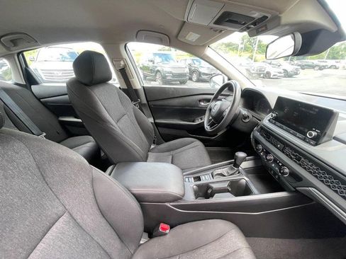 Used 2023 Honda Accord LX image 6