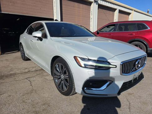 Used 2019 Volvo S60 T6 Inscription image 1