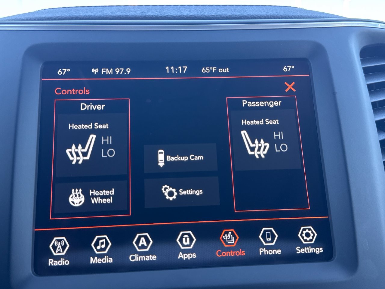 Used 2022 Jeep Cherokee Latitude Lux w/ Sun & Sound Group AWD/4WD image 21