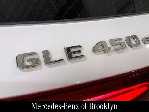 Certified 2025 Mercedes-Benz GLE 450e 4MATIC image 11