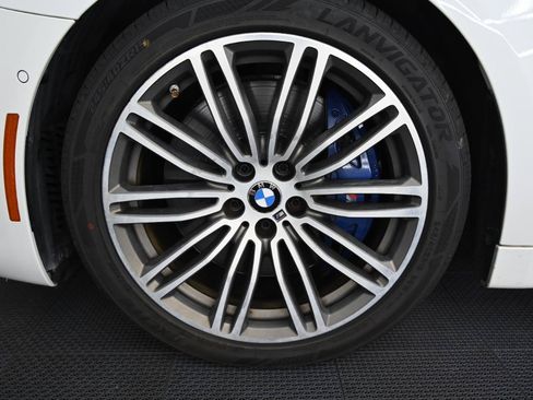 Used 2018 BMW M550i xDrive AWD/4WD image 46