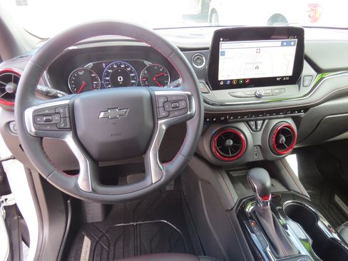 Certified 2023 Chevrolet Blazer RS w/ Driver Confidence II Package image 19