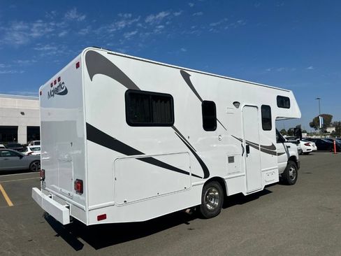 Used 2018 Ford E-350 and Econoline 350 Super Duty w/ Motorhome Prep Package RWD image 3