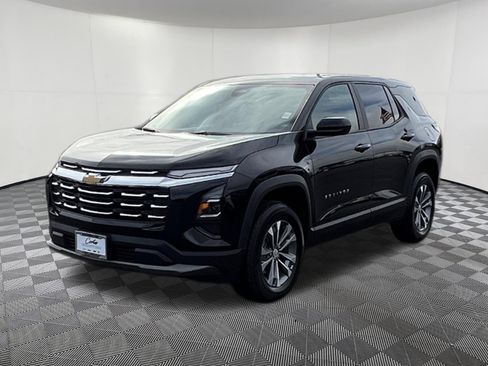 Used 2026 Chevrolet Equinox LT image 3