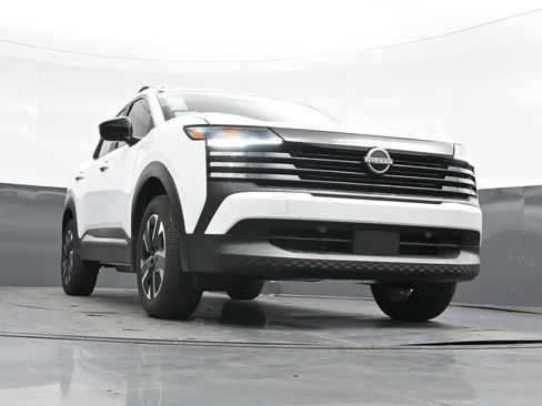 Certified 2026 Nissan Kicks SV w/ Cold Weather Package AWD/4WD image 48