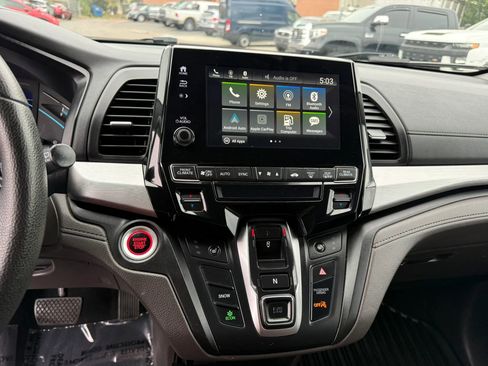 Used 2018 Honda Odyssey EX image 27