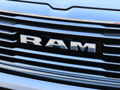Used 2019 RAM 1500 Limited w/ Body Color Bumper Group RWD image 12