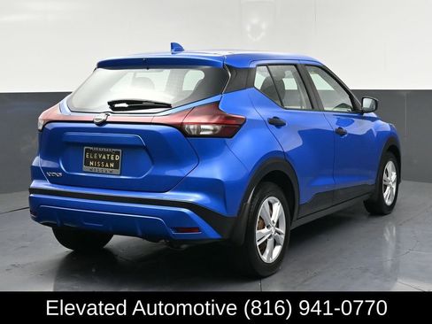 Used 2022 Nissan Kicks S FWD image 4