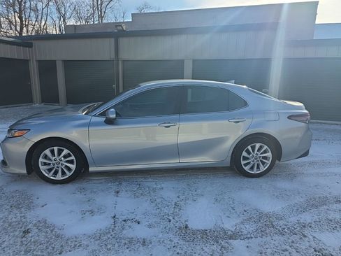 Certified 2022 Toyota Camry LE image 3