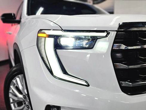 Used 2024 GMC Acadia Elevation FWD image 20
