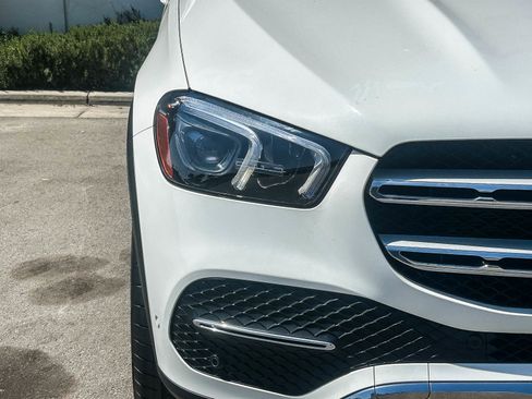 Used 2022 Mercedes-Benz GLE 350 w/ Premium Package image 4