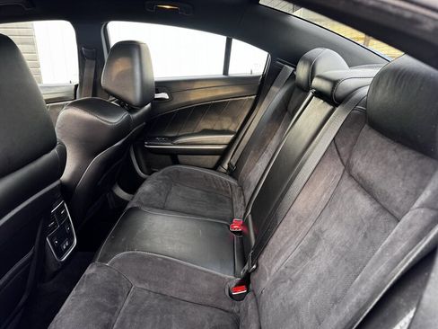 Used 2019 Dodge Charger Scat Pack w/ Dynamics Package image 22