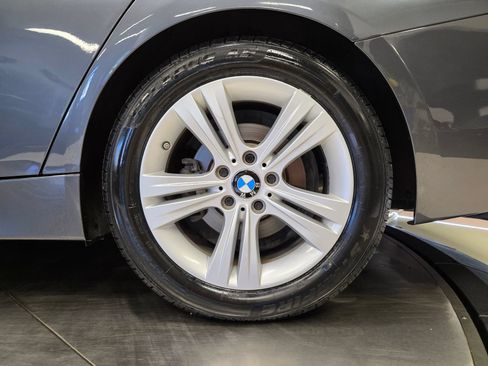 Used 2018 BMW 330i Sedan w/ Convenience Package RWD image 24
