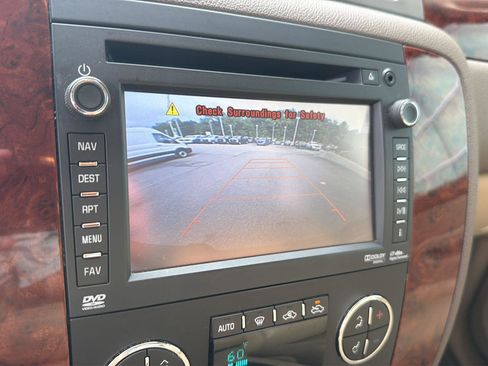 Used 2014 Chevrolet Silverado 2500 LTZ w/ LTZ Plus Package AWD/4WD image 26