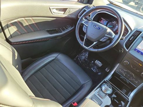 Certified 2020 Ford Edge ST-Line image 17