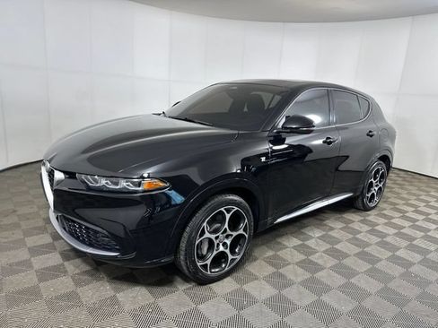 Used 2024 Alfa Romeo Tonale Ti AWD/4WD image 9