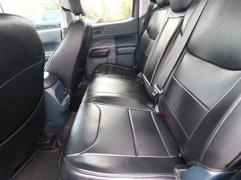 Used 2023 Ford Maverick XLT w/ XLT Luxury Package image 9