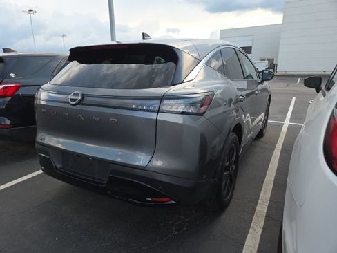 Used 2025 Nissan Murano SV AWD/4WD image 2