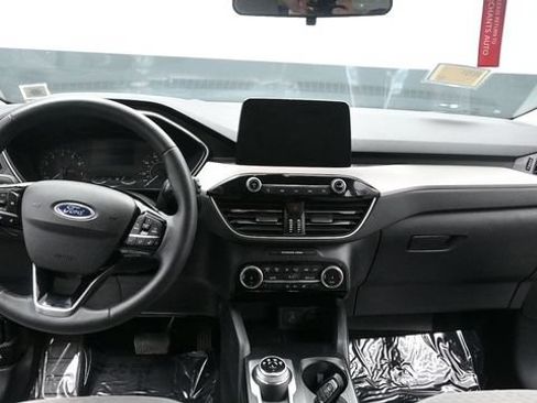 Used 2022 Ford Escape SE w/ SE Sport Appearance Package AWD/4WD image 26