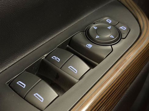 Used 2023 GMC Acadia SLE w/ Driver Convenience Package AWD/4WD image 40
