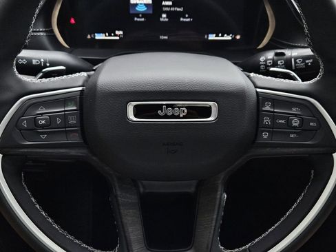 New 2026 Jeep Grand Cherokee Limited RWD image 22