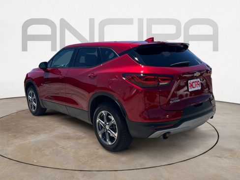 Used 2024 Chevrolet Blazer LT FWD image 8