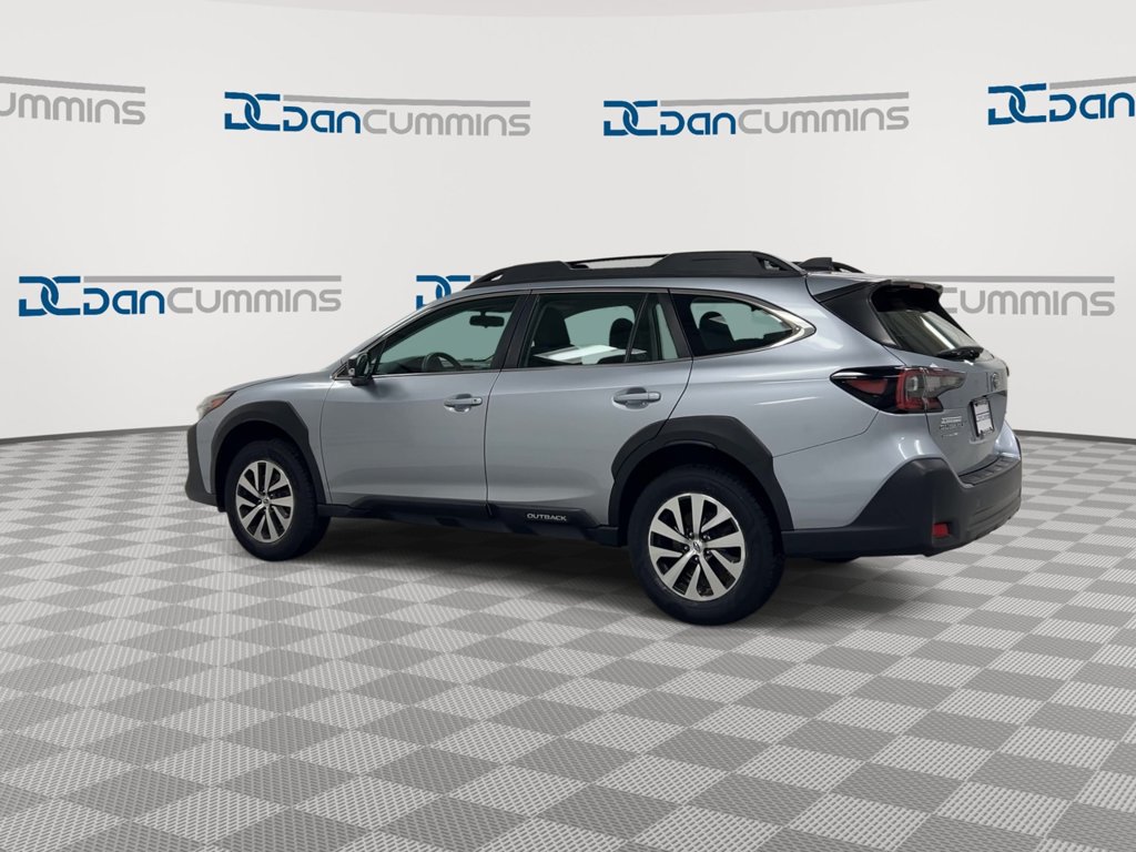 Used 2024 Subaru Outback AWD/4WD image 6