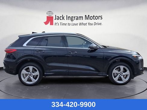 New 2025 Audi Q5 2.0T Premium Plus w/ Premium Plus image 6