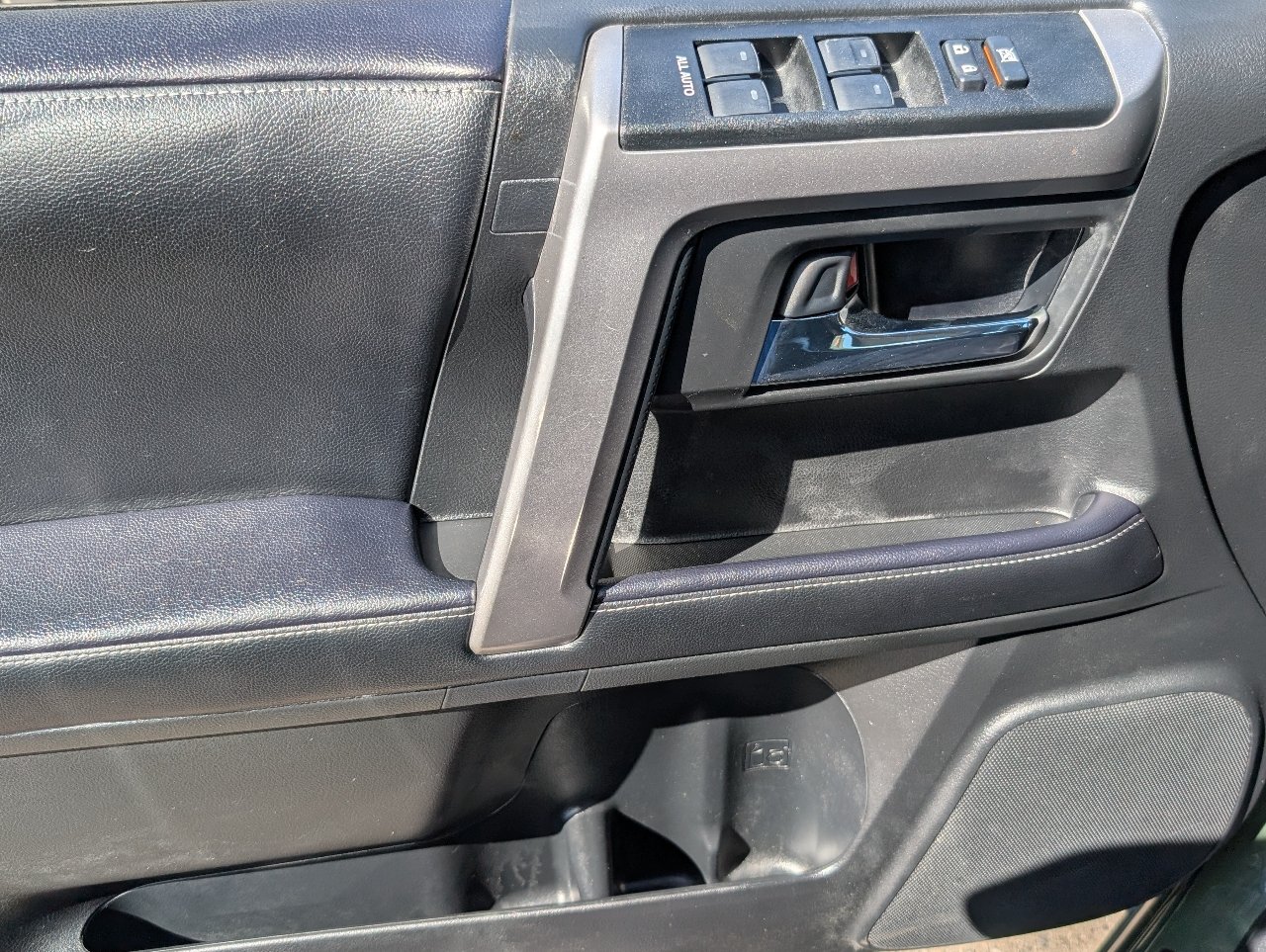 Used 2022 Toyota 4Runner TRD Sport w/ Technology Package RWD image 15