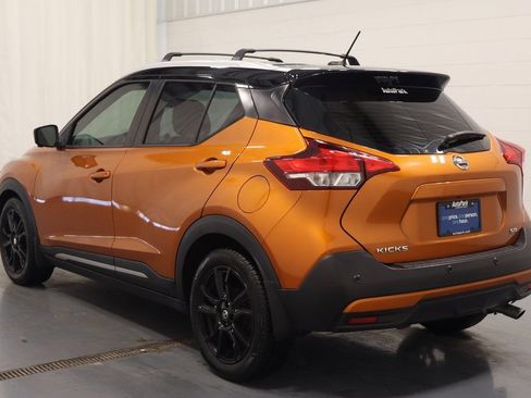 Used 2020 Nissan Kicks SR w/ SR Premium Package image 7