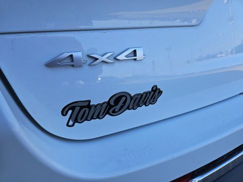 Used 2024 Jeep Grand Cherokee L Limited w/ Luxury Tech Group II image 24