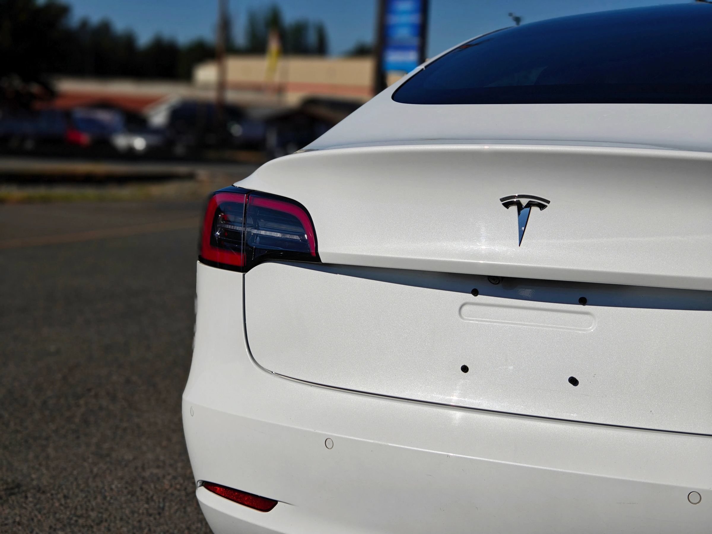 Used 2018 Tesla Model 3 Long Range AWD/4WD image 12