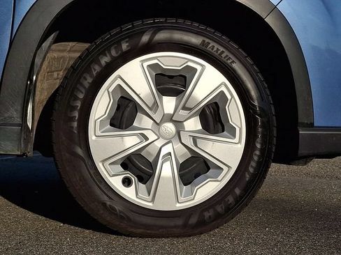 Used 2023 Subaru Forester AWD/4WD image 8