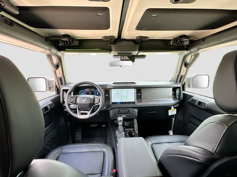 New 2026 Ford Bronco Badlands AWD/4WD image 16