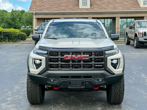 Used 2026 GMC Canyon AT4X w/ AT4X AEV Edition AWD/4WD image 4