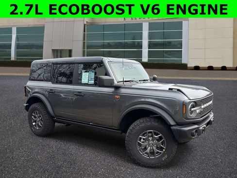 New 2025 Ford Bronco Badlands image 1