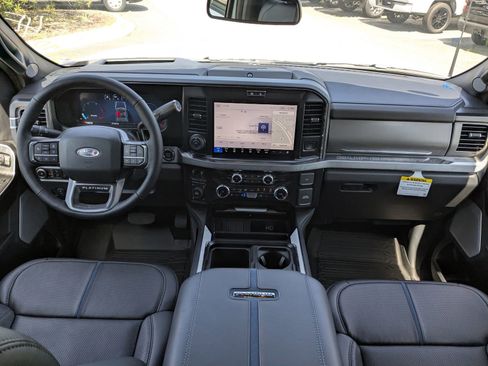 New 2025 Ford F250 Platinum image 16