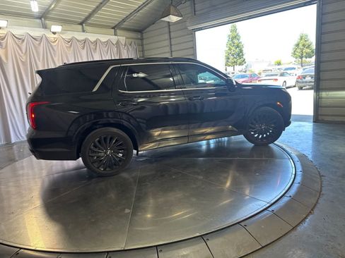 Used 2024 Hyundai Palisade Calligraphy AWD/4WD image 4