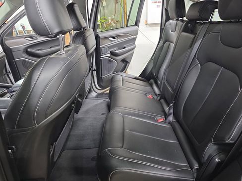 Used 2023 Jeep Grand Cherokee Limited w/ Trailer Tow Prep Group (B) image 13