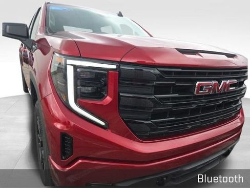 Used 2024 GMC Sierra 1500 Elevation AWD/4WD image 2