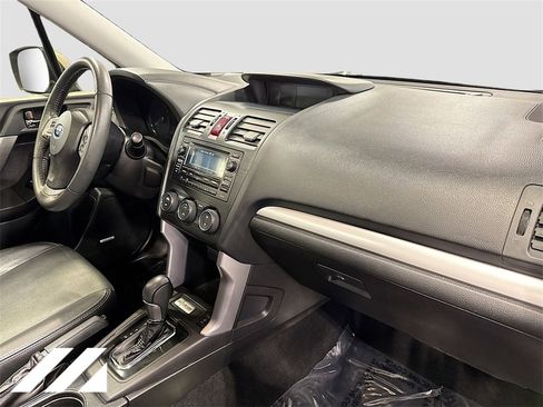 Used 2015 Subaru Forester 2.5i Touring w/ Popular Package #2 image 32