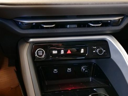 New 2025 Audi Q5 Prestige image 24