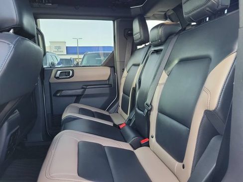 Certified 2024 Ford Bronco Wildtrak AWD/4WD image 16