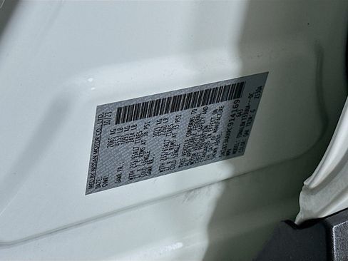 Used 2023 Nissan Rogue S FWD image 12