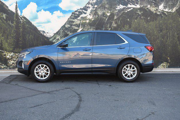 Used 2024 Chevrolet Equinox LT AWD/4WD image 7